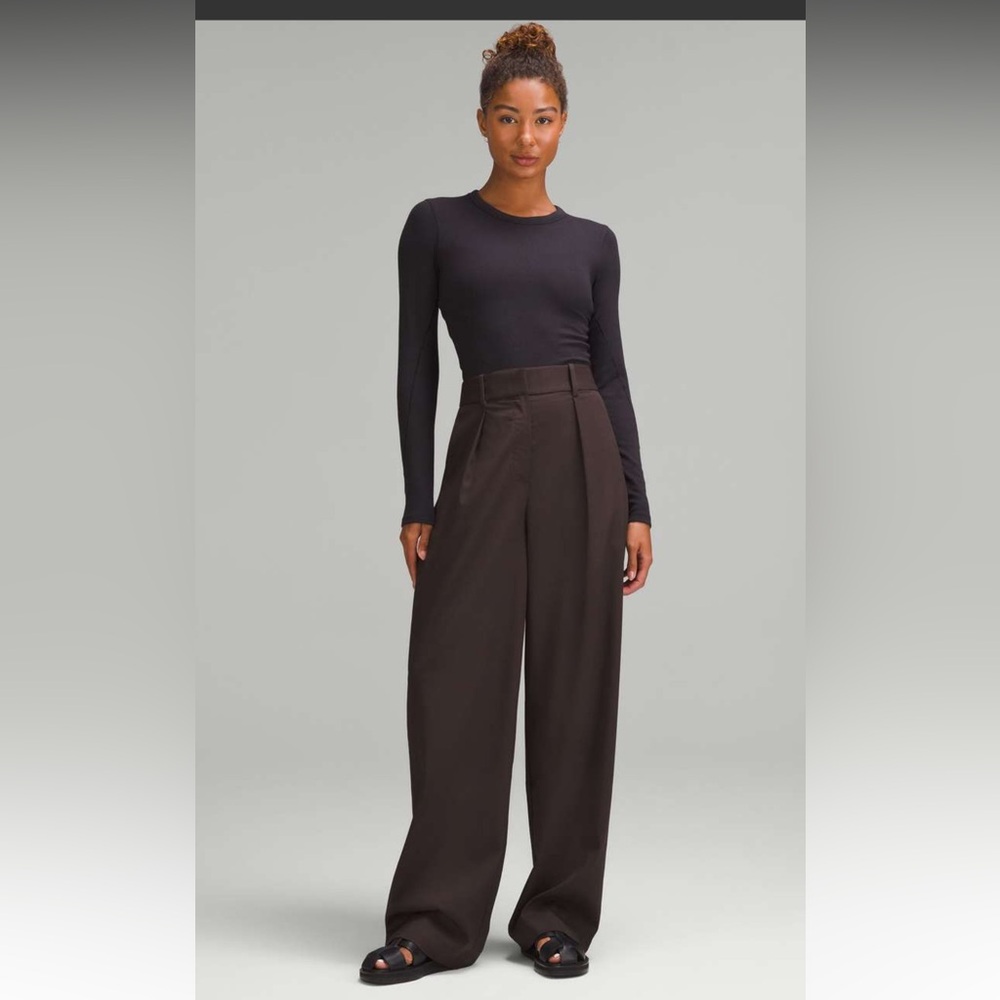 Lululemon Pleat-Front High-Rise Trouser in “Espresso”